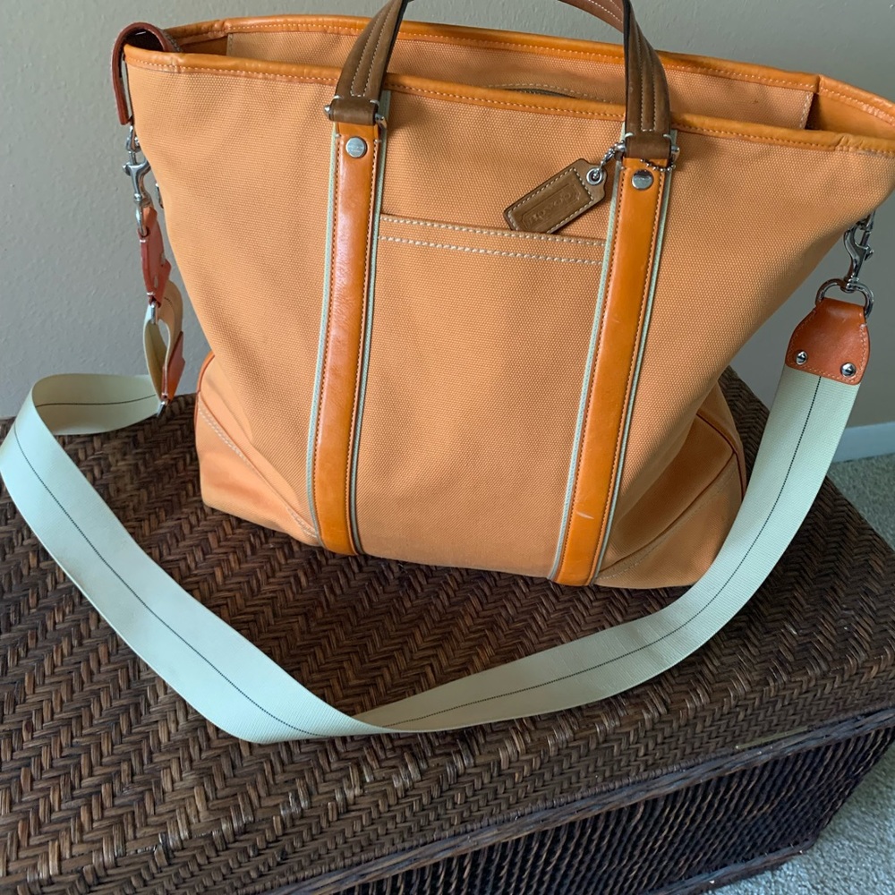 Large canvas Coach tote bag with crossbody strap